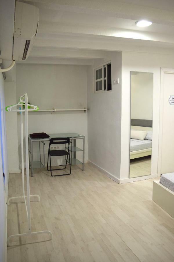 Apart And Benef Valencia Exterior photo